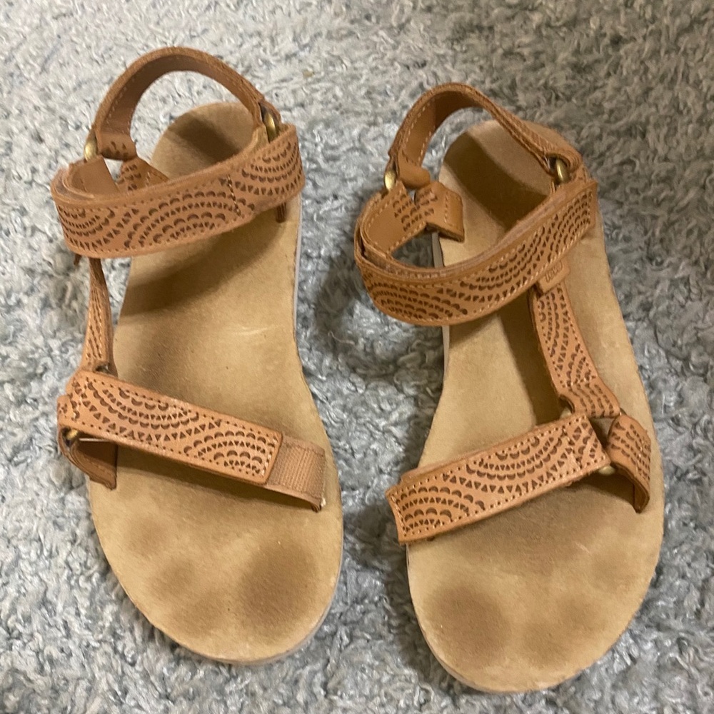 TEVAS midform geometric sandal